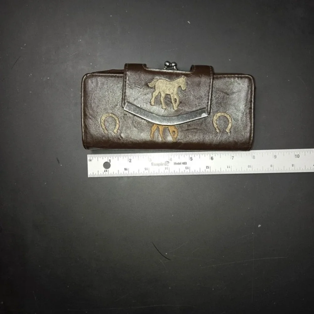 Vintage Western Horse‎ Horseshoe Brown Faux Leather Kiss Lock Trifold Wallet